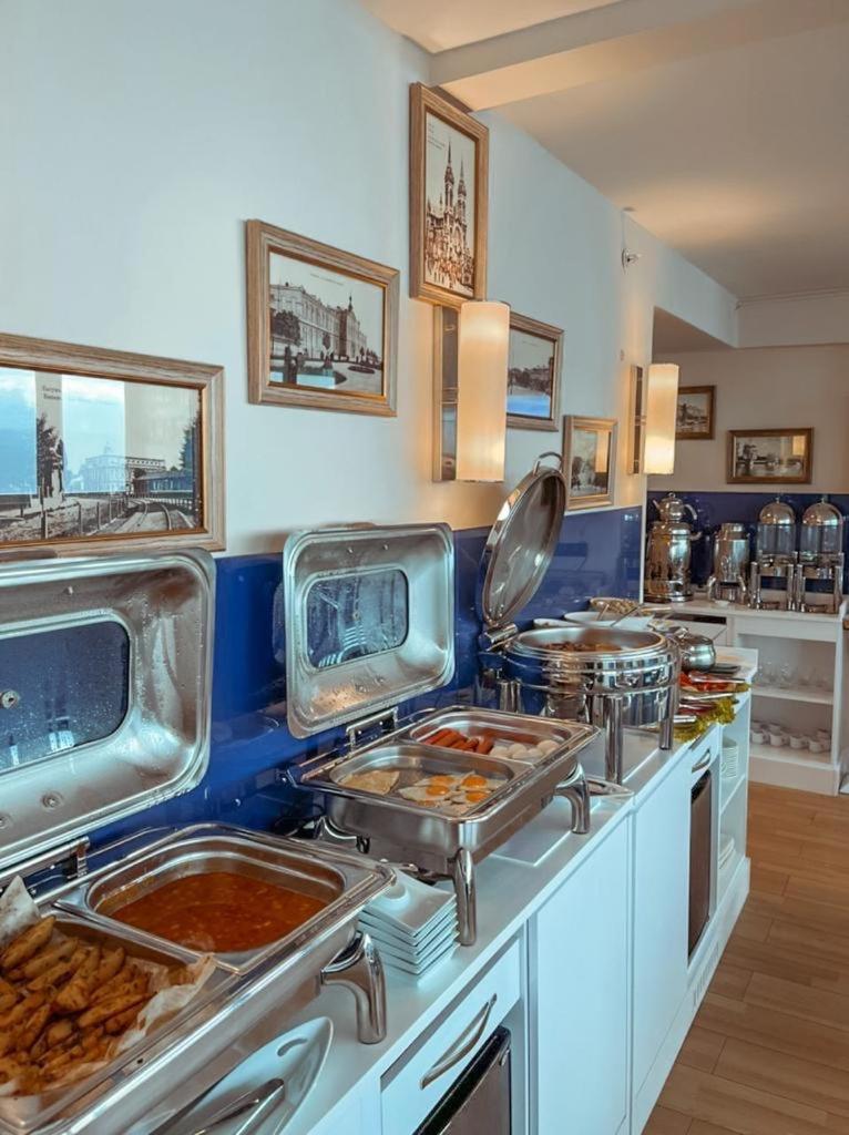 Black Sea Batumi Hotel Orbi City 외부 사진